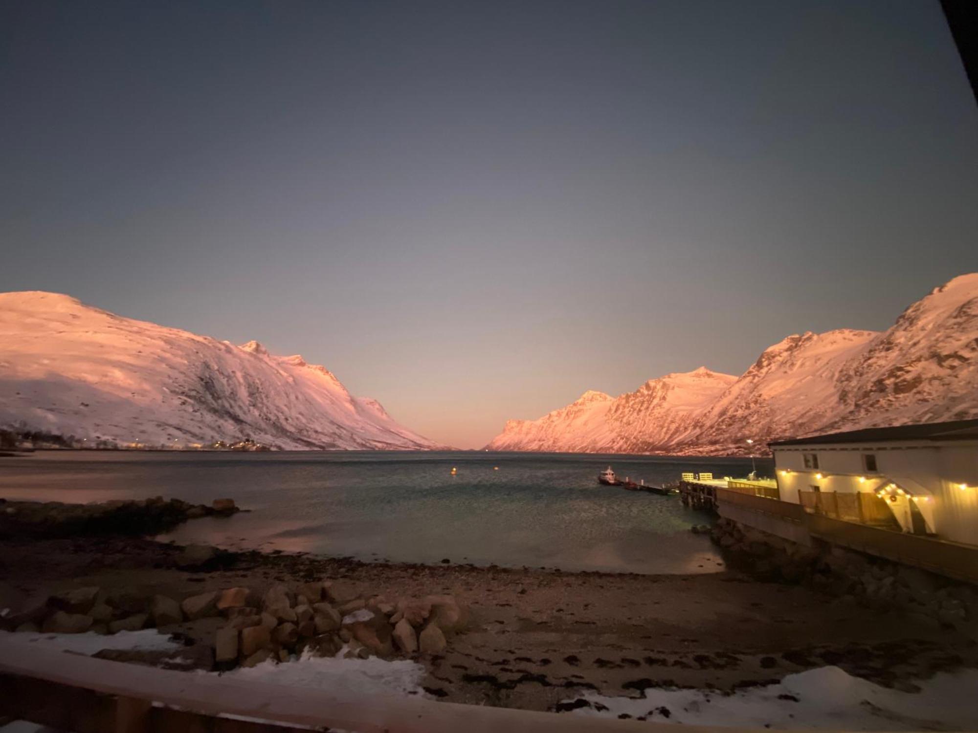 House Of Ellie Bed & Breakfast Ersfjordbotn Exterior photo